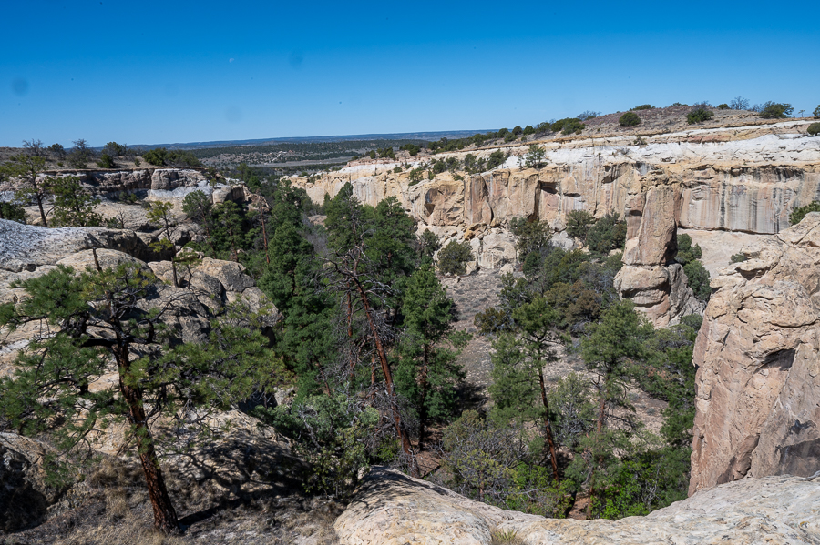Box canyon in center of butte
