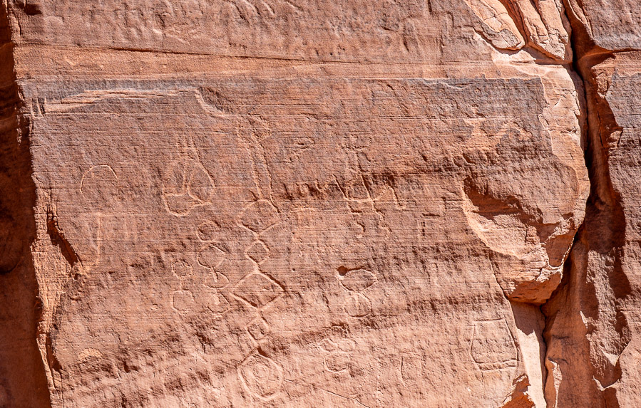 Petroglyphs in Canyon de Chelly